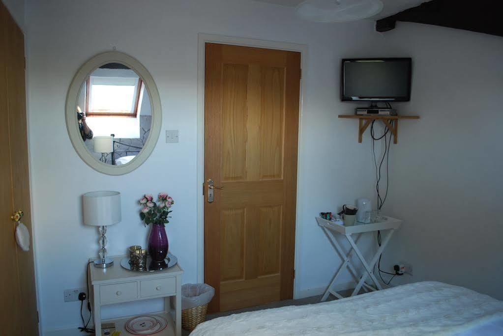 Stoneleigh Barn Bed And Breakfast Sherborne  Bagian luar foto